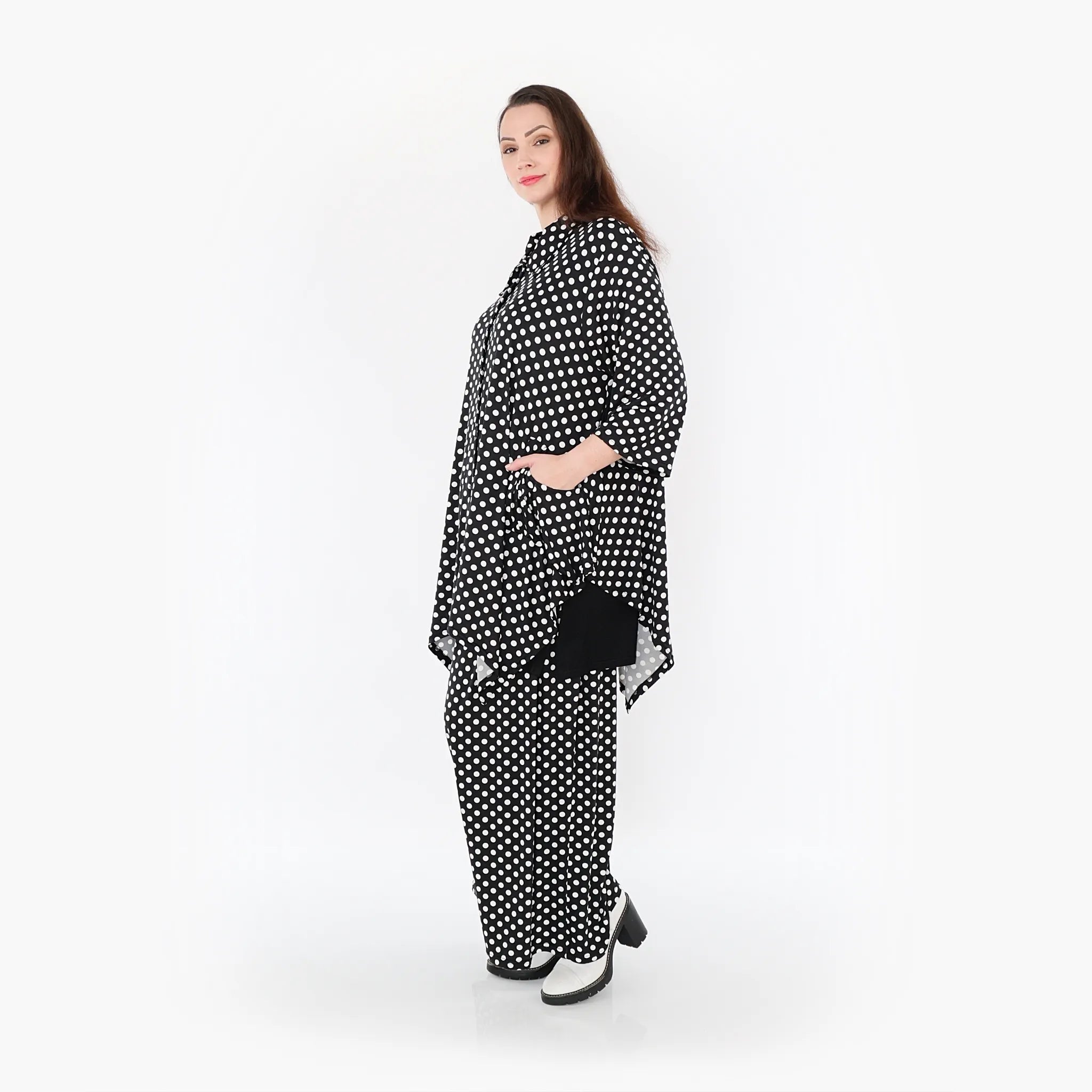 A-Form Jacke von AKH Fashion aus Materialmix, 1289.06842, Schwarz/Weiß, Schick, Modern