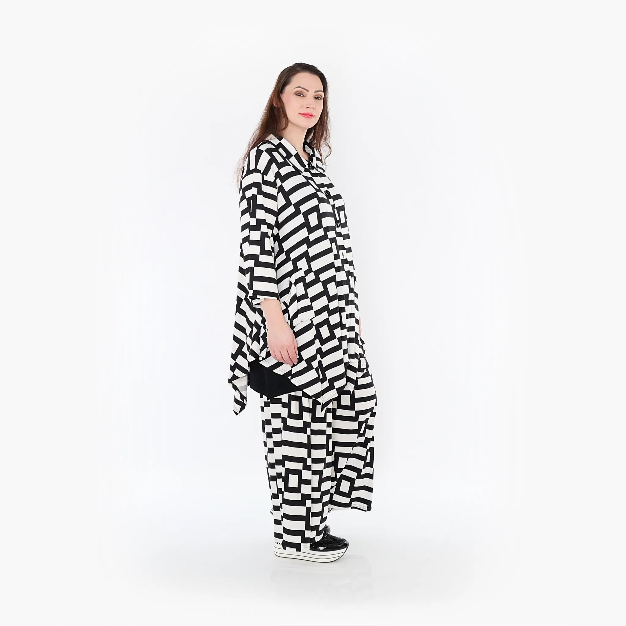 A-Form Jacke von AKH Fashion aus Materialmix, 1314.06842, Weiß/Schwarz, Kariert, Schick