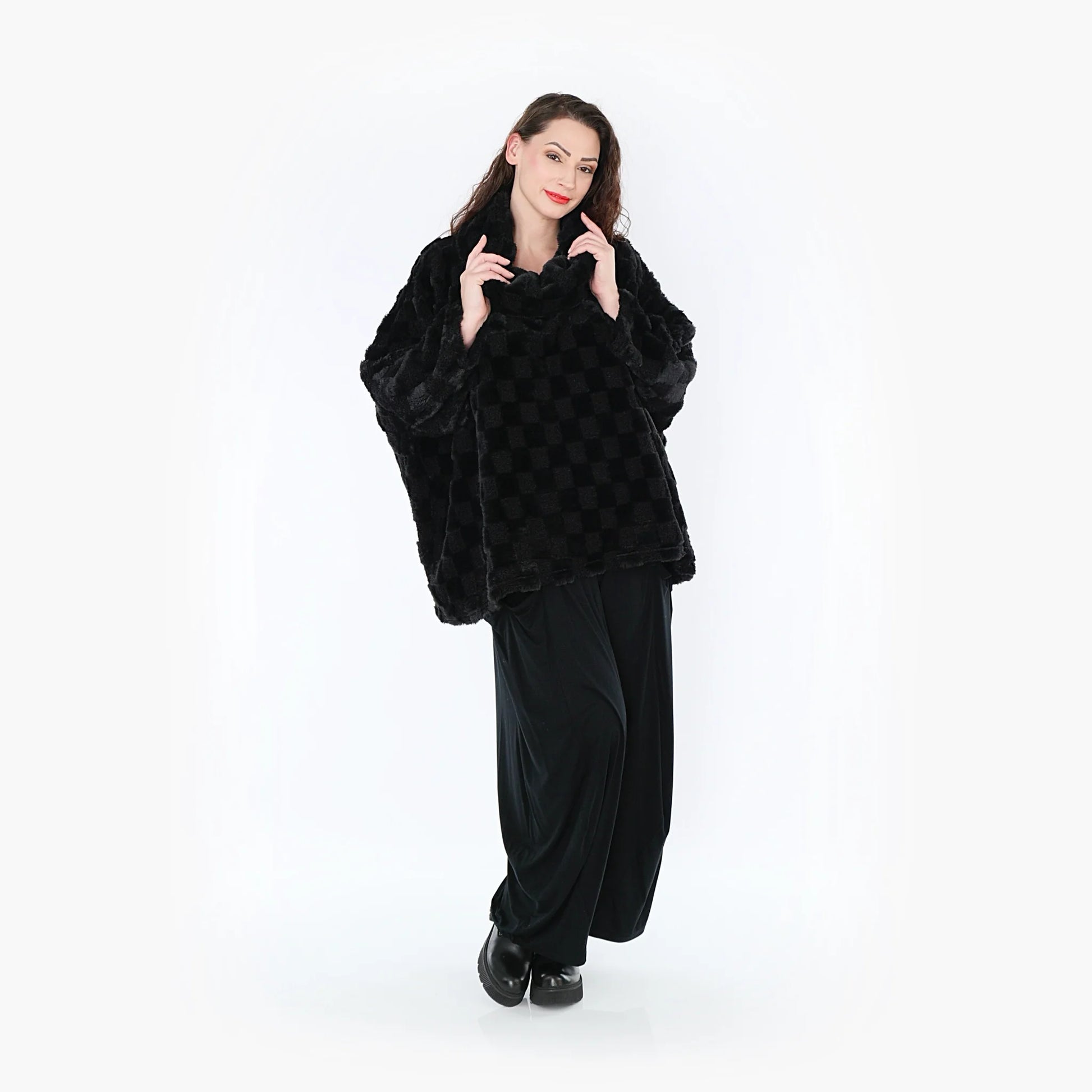 AKH Fashion Bigshirt in kastiger Form, aus Polyester, 1389.03091, Schwarz, Schick, Modern