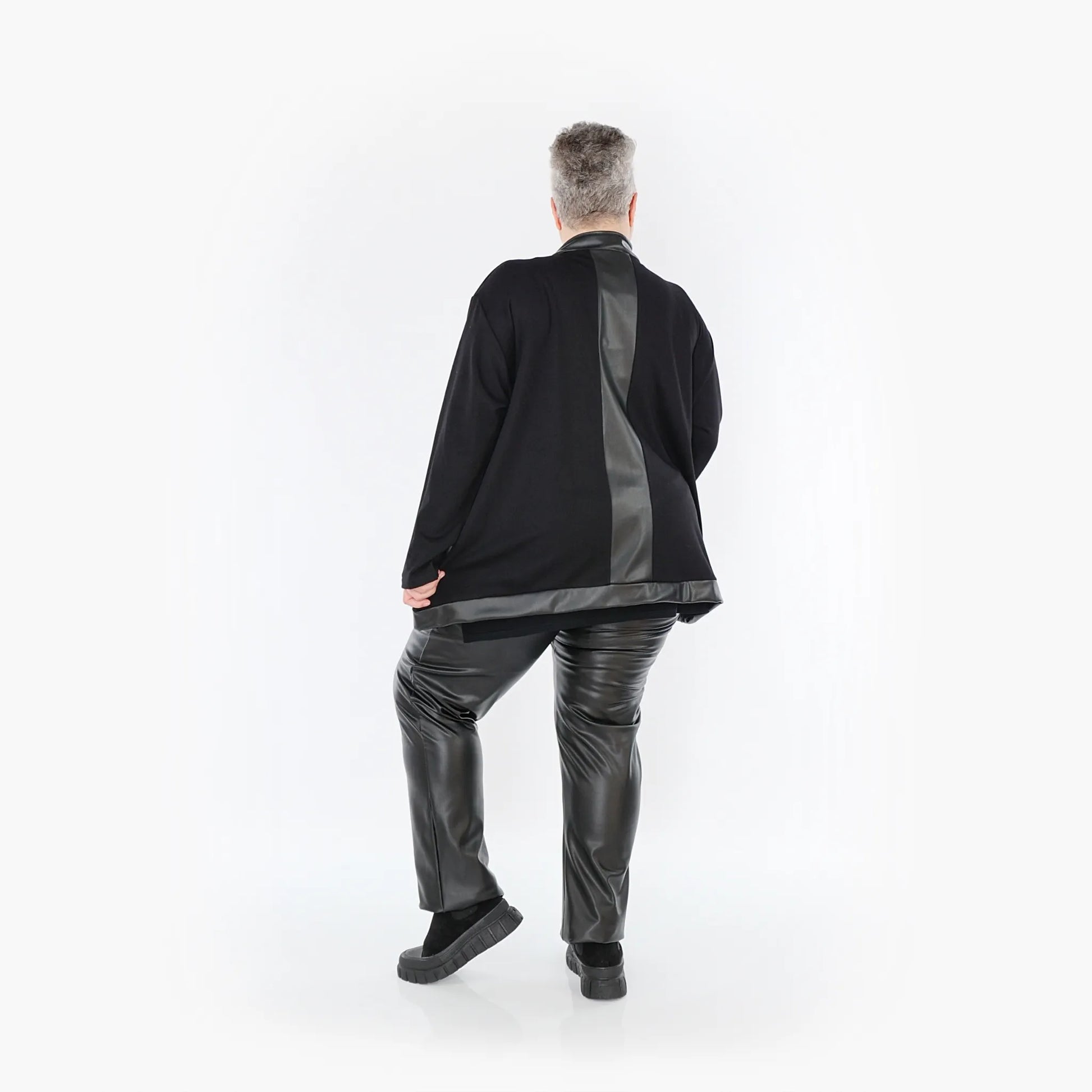 AKH Fashion Jacke in kastiger Form, aus Polyester, 1414.07017, Schwarz, Schick, Modern