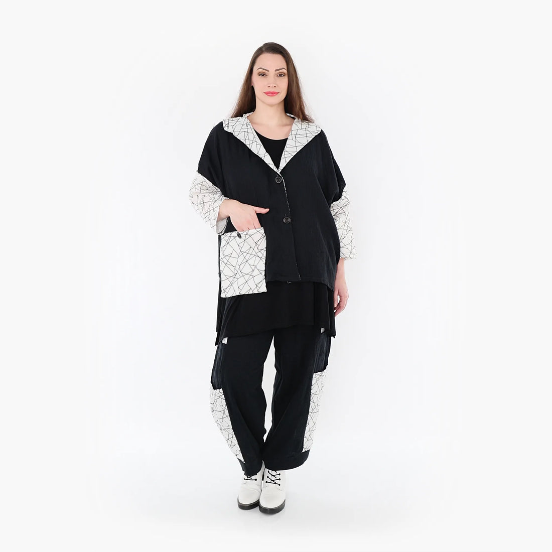 AKH Fashion Jacke in kastiger Form, aus Baumwolle, 1441.07025, Schwarz/Weiß, Schick