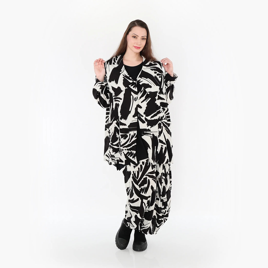 AKH Fashion Jacke in kastiger Form, aus Viskose, 1442.06070, Ecru/Schwarz, Schick, Modern