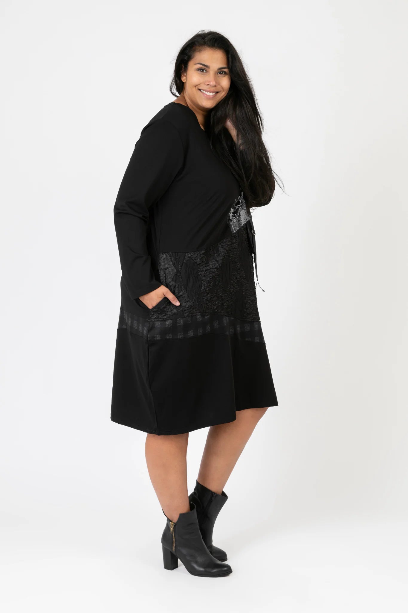 Ballonkleid von Pomme Rouge aus Viskose, C6636, Schwarz-Grau, Muster, Schick, Modern