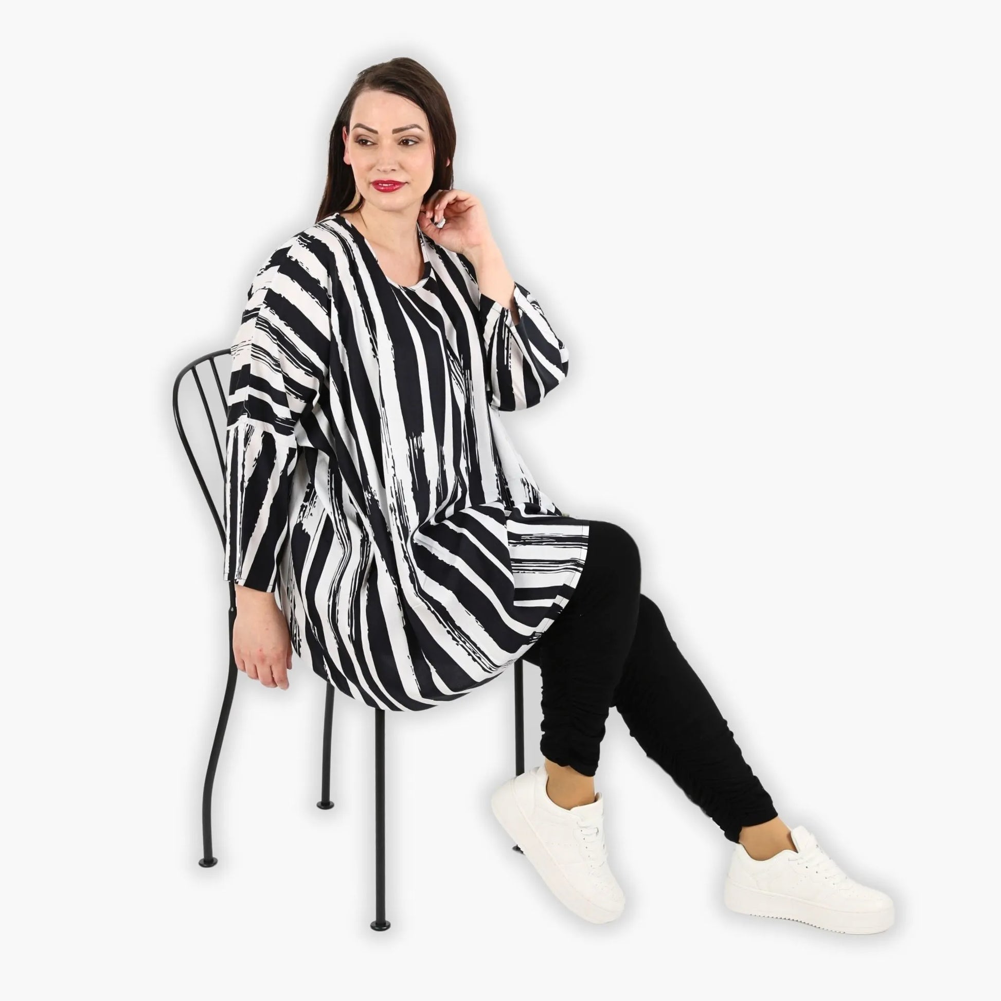 AKH Fashion Bigshirt in gerader Form, aus Viskose, 1300.06909, Schwarz-Weiß, Schick, Modern
