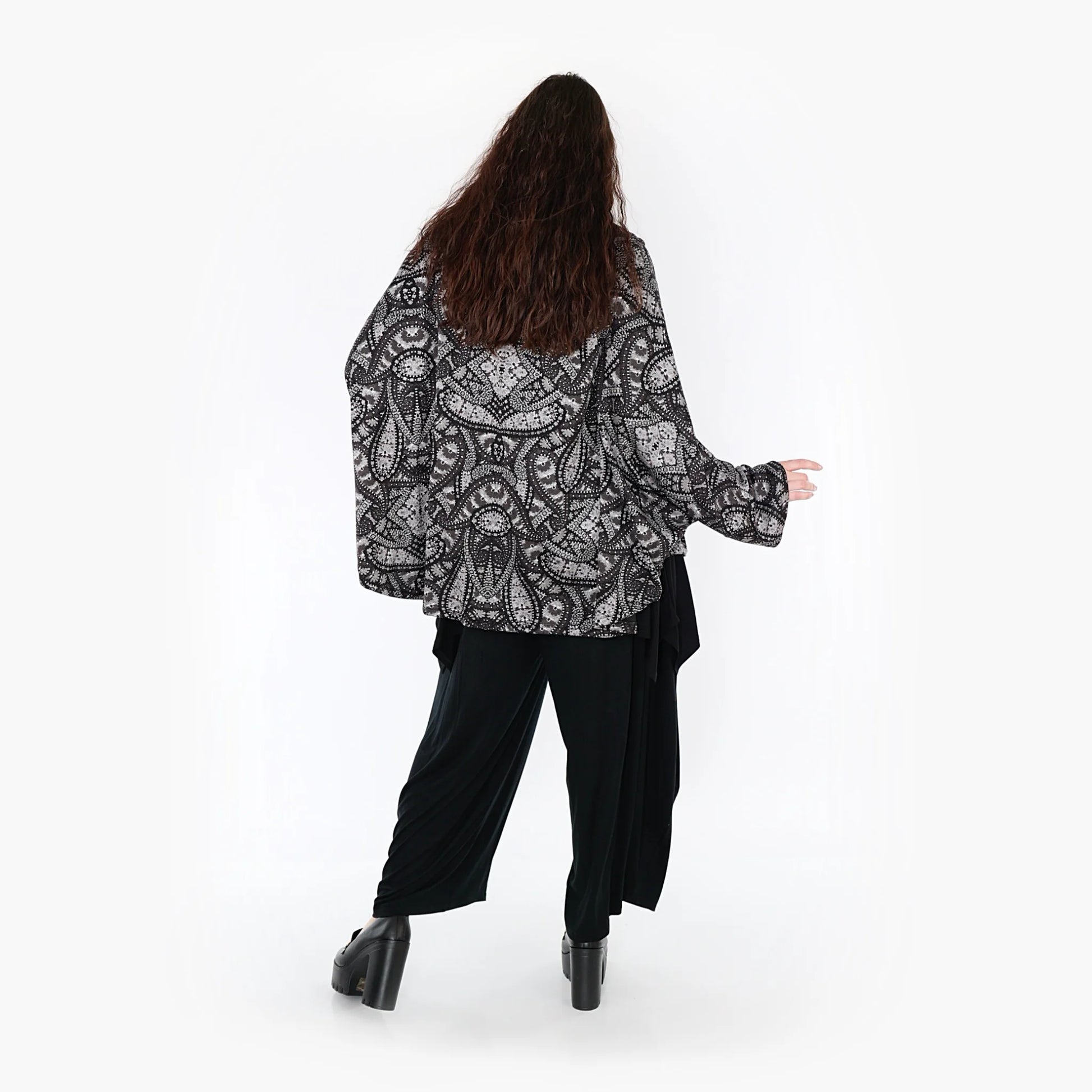 AKH Fashion Jacke in gerundeter Form, aus Materialmix, 1332.00140, Grau-Schwarz, Schick