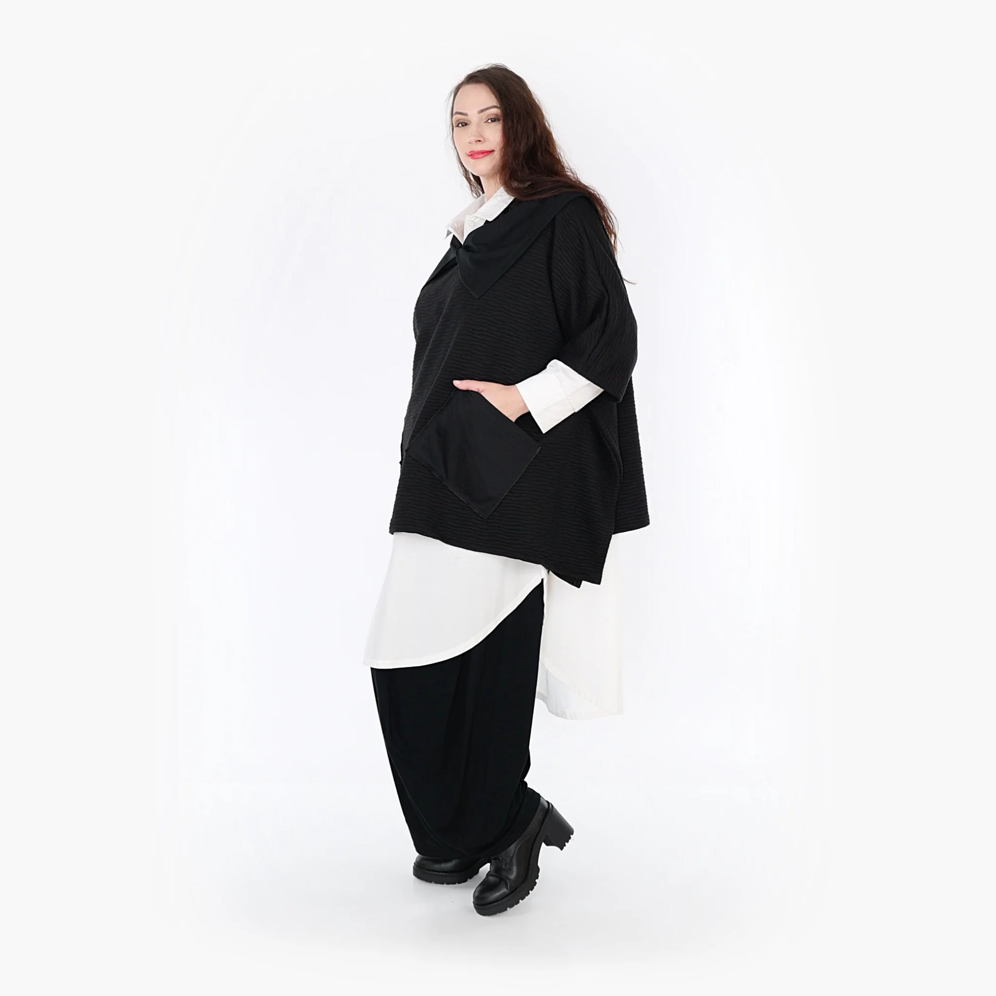 AKH Fashion Poncho in kastiger Form, aus Materialmix, 1347.06884, Schwarz, Wellen, Schick