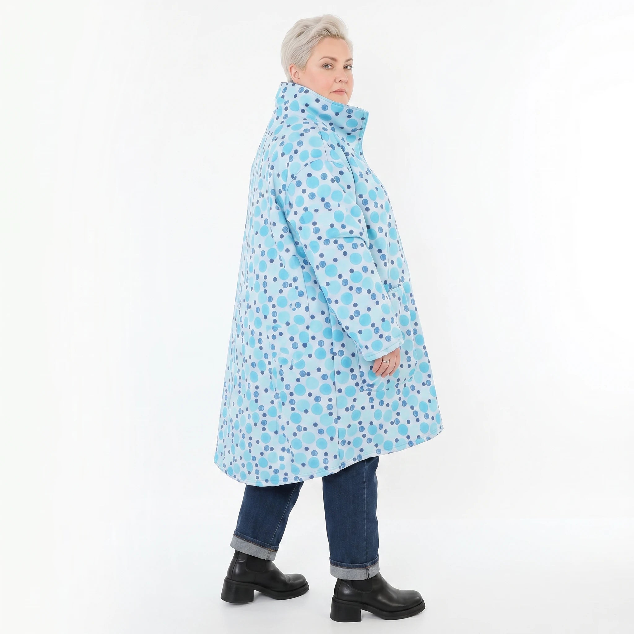 AKH Fashion Mantel in Vokuhila-Form, aus Polyester, 1515.02276, Blau/Multi, Punkte, Schick