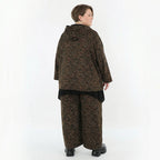 Kastige Jacquardjacke mit Kapuze Kringelmuster und Taschen in schwarz cognac orange
