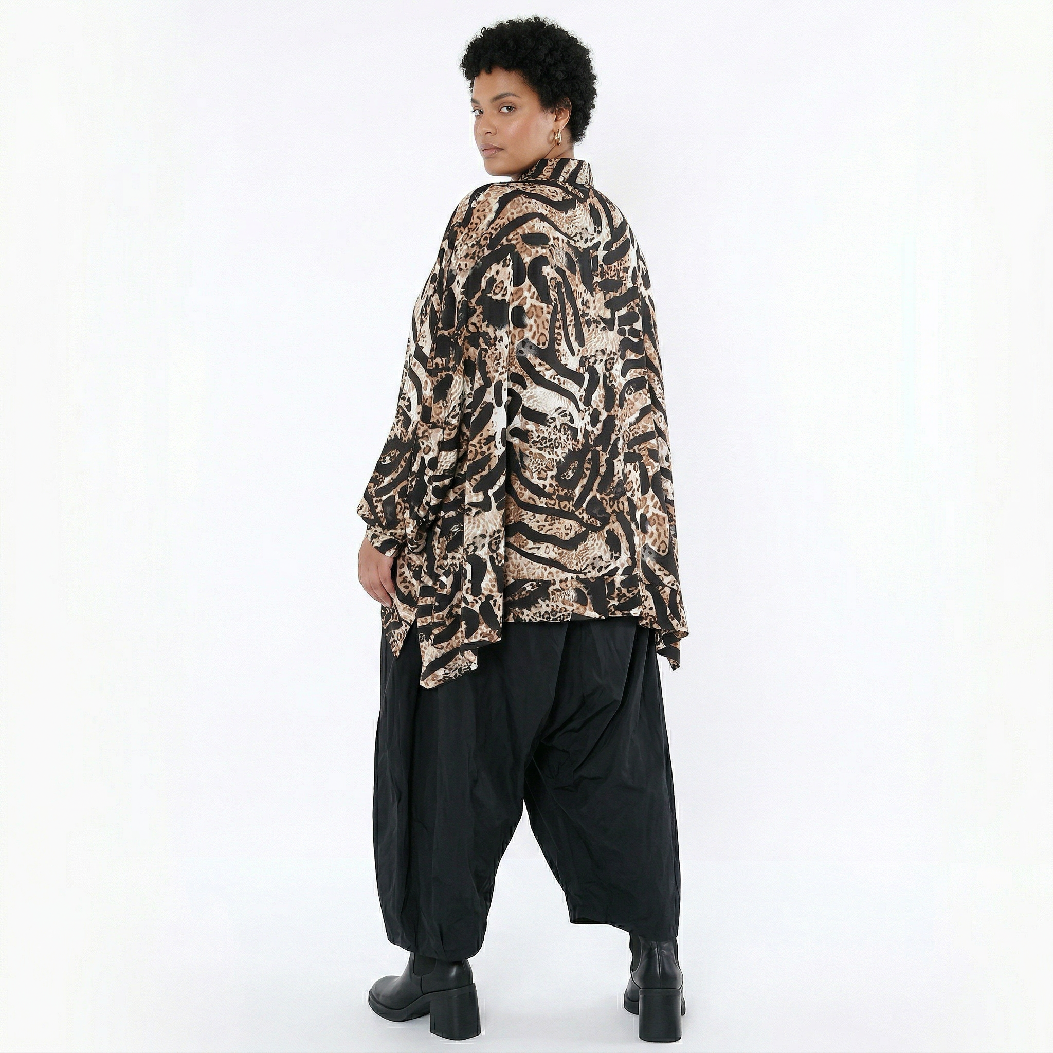 A-Form Bluse von AKH Fashion aus Materialmix, 1521.07132, Schwarz/Cognac/Weiß, Leopard
