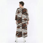 Slinkykleid mit schwarzbraunweißem Reptilprint V-Ausschnitt Drapierung und Seitentaschen