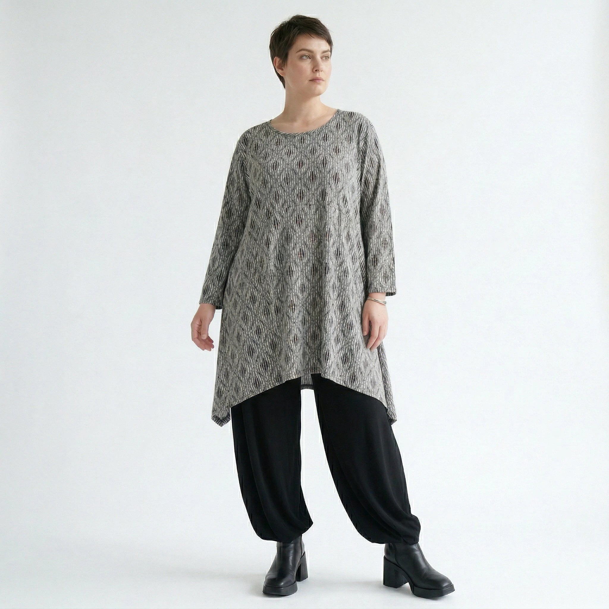 A-Form Shirt von AKH Fashion aus Materialmix, 1500521, Hellgrau/Schwarz/Weiß, Schick