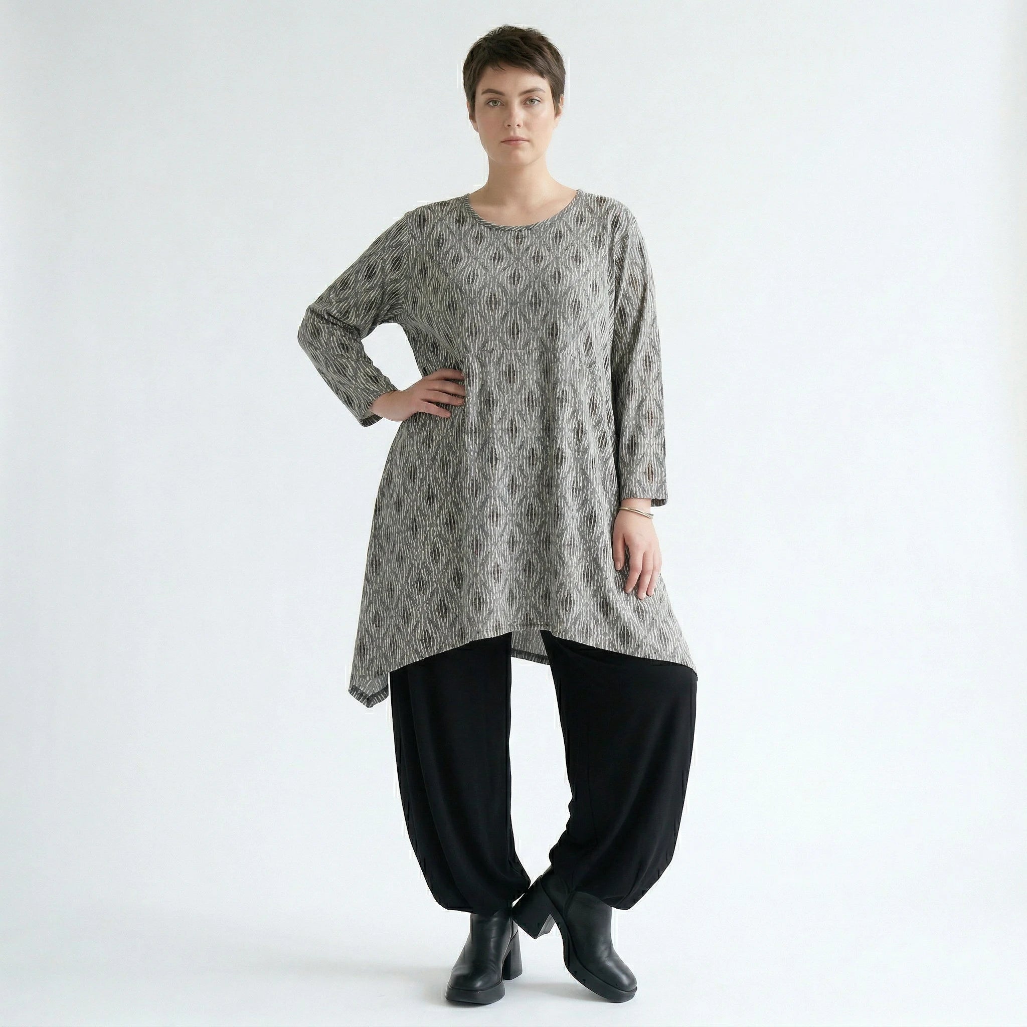 A-Form Shirt von AKH Fashion aus Materialmix, 1500521, Hellgrau/Schwarz/Weiß, Schick