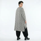 Feinstrick Longshirt in hellgrau schwarzweißem Vichymuster A-Form mit Rundhals Vokuhila