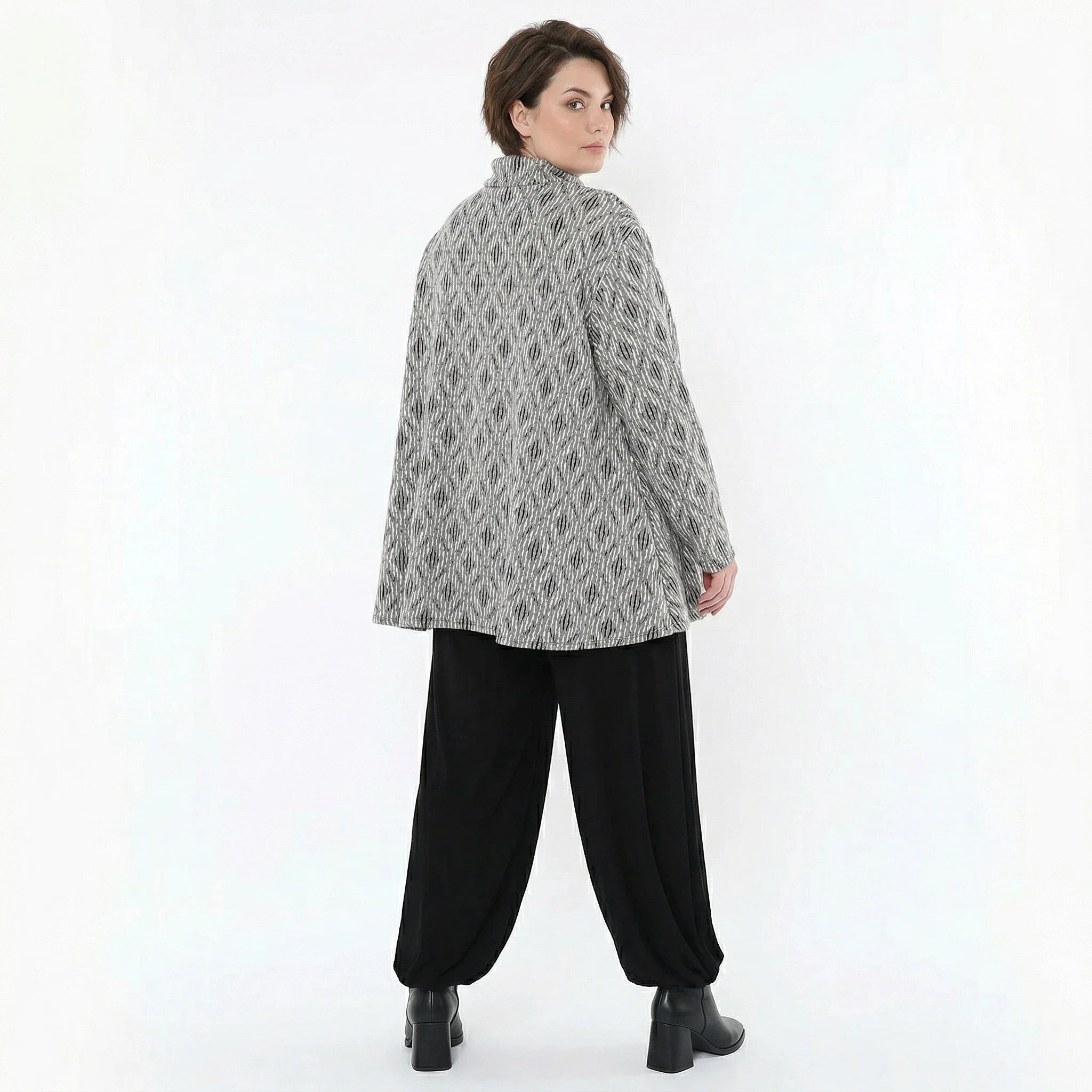 AKH Fashion Shirt in Glocken-Form, aus Materialmix, 151892R, Hellgrau/Schwarz/Weiß, Schick