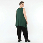 Tannengrünes A-Form Basic Top aus weichem Jersey mit Rundhals ärmellos stretchig solo