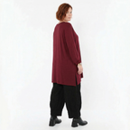 Langarmshirt burgundy aus Jersey mit tiefem Rundhalsausschnitt und Schlitzen am Saum