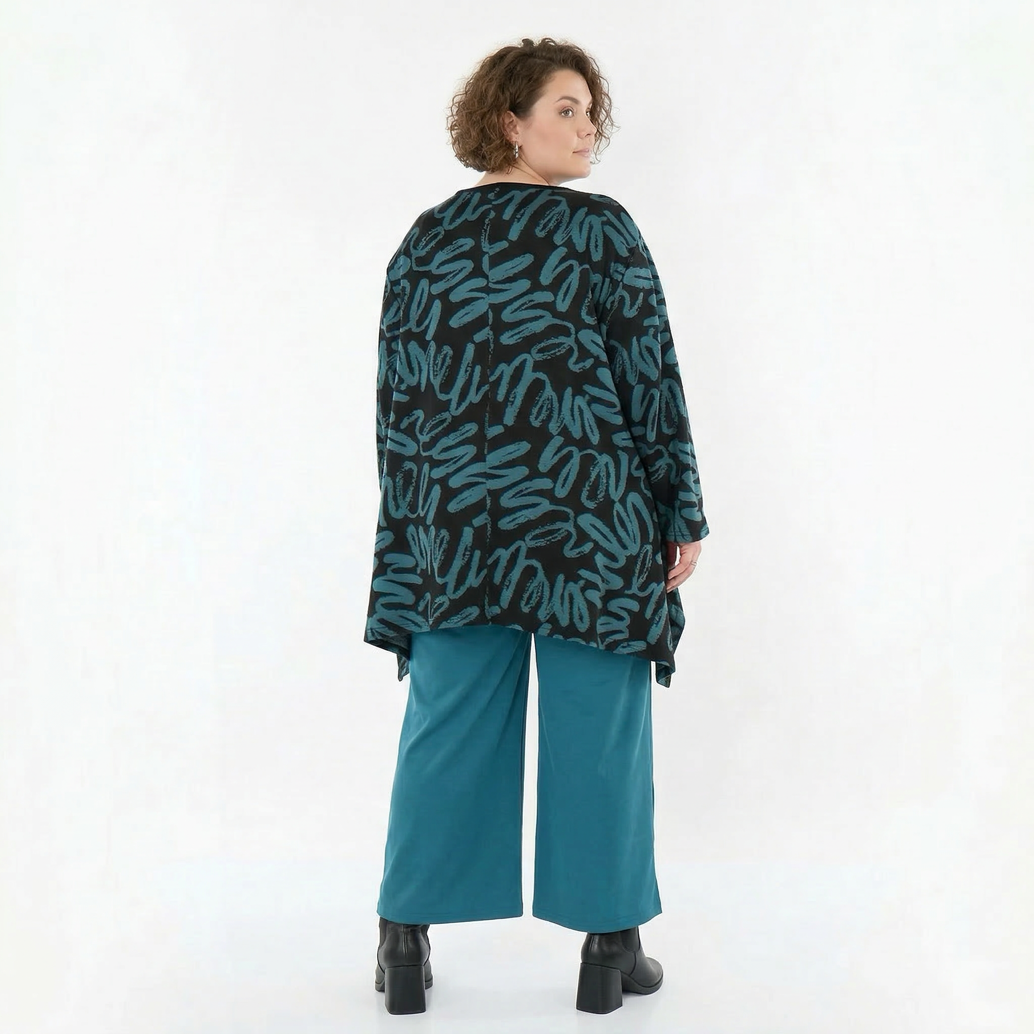 A-Form Bigshirt von AKH Fashion aus Materialmix, 1529.01019, Schwarz/Petrol, Kringel, Schick
