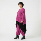 Fuchsia Feinstrickjacke in A-Form mit Wellenmuster und Streifenstruktur mit Taschen