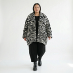  A-Form Jacke von AKH Fashion aus Polyester, 1534.06749, Schwarz/Weiß, Zebra, Ausgefallen