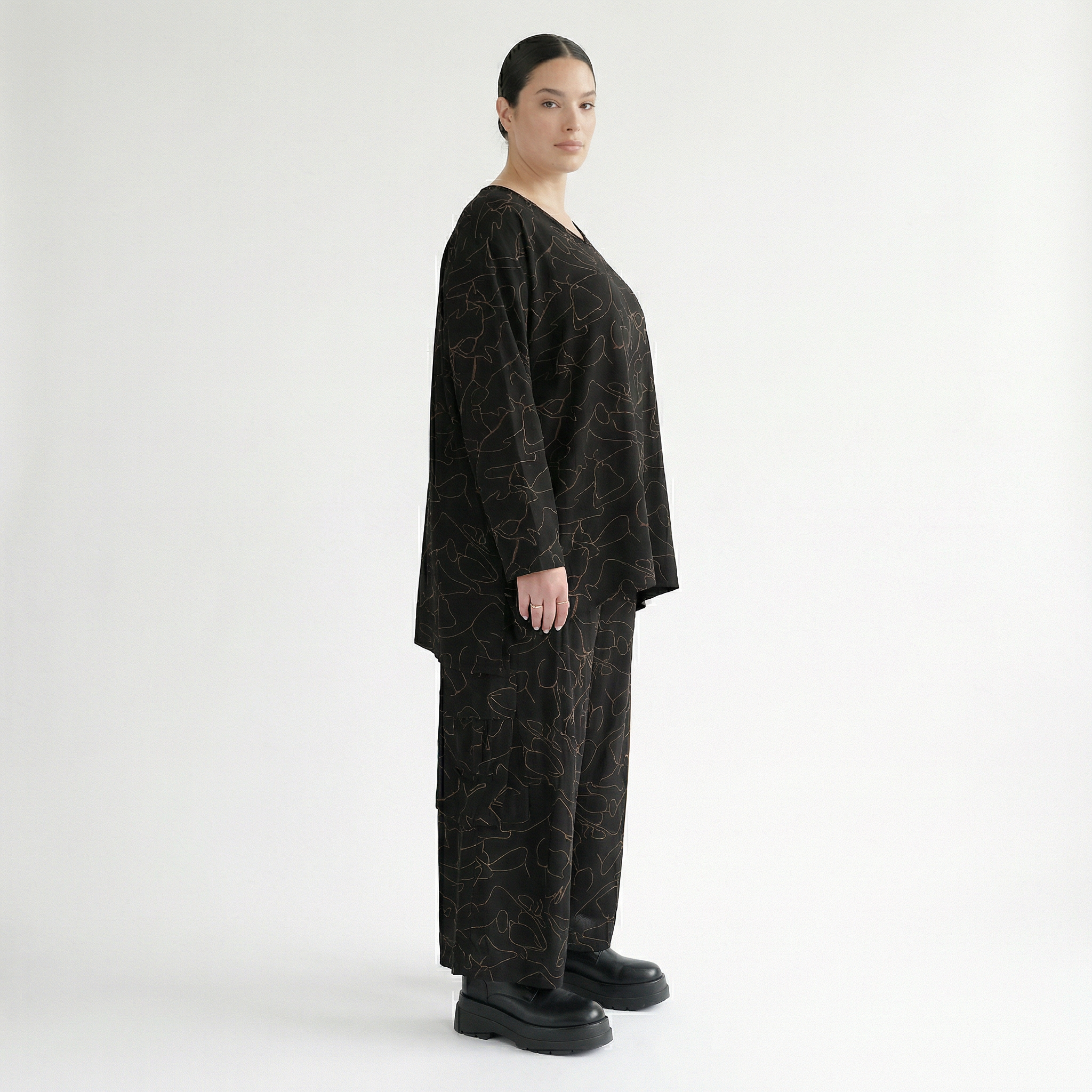  A-Form Bigshirt von AKH Fashion aus Viskose, 1545.00593, Schwarz/Braun, Kringel, Ausgefallen