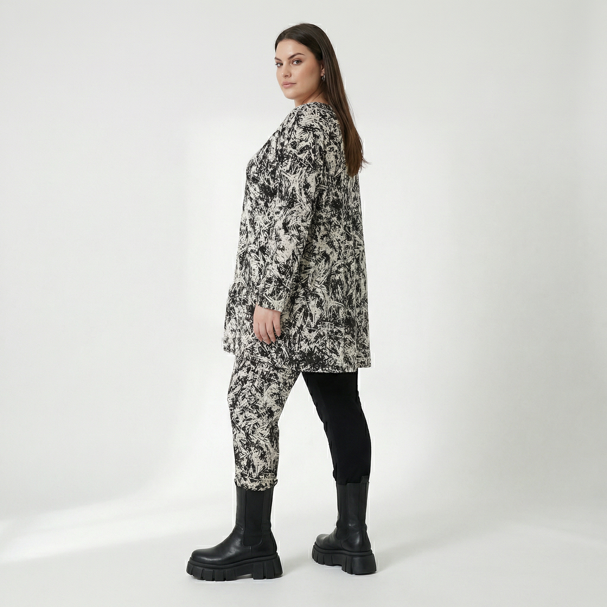  AKH Fashion Shirt in Glocken-Form, aus Viskose, 1559.01892, Schwarz/Weiß, Abstrakt, Schick