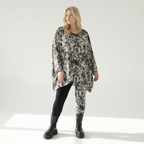  A-Form Bigshirt von AKH Fashion aus Viskose, 1559.00593, Schwarz/Weiß, Abstrakt, Ausgefallen
