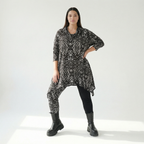  A-Form Bigshirt von AKH Fashion aus Viskose, 1560.03371, Schwarz/Weiß, Abstrakt, Ausgefallen