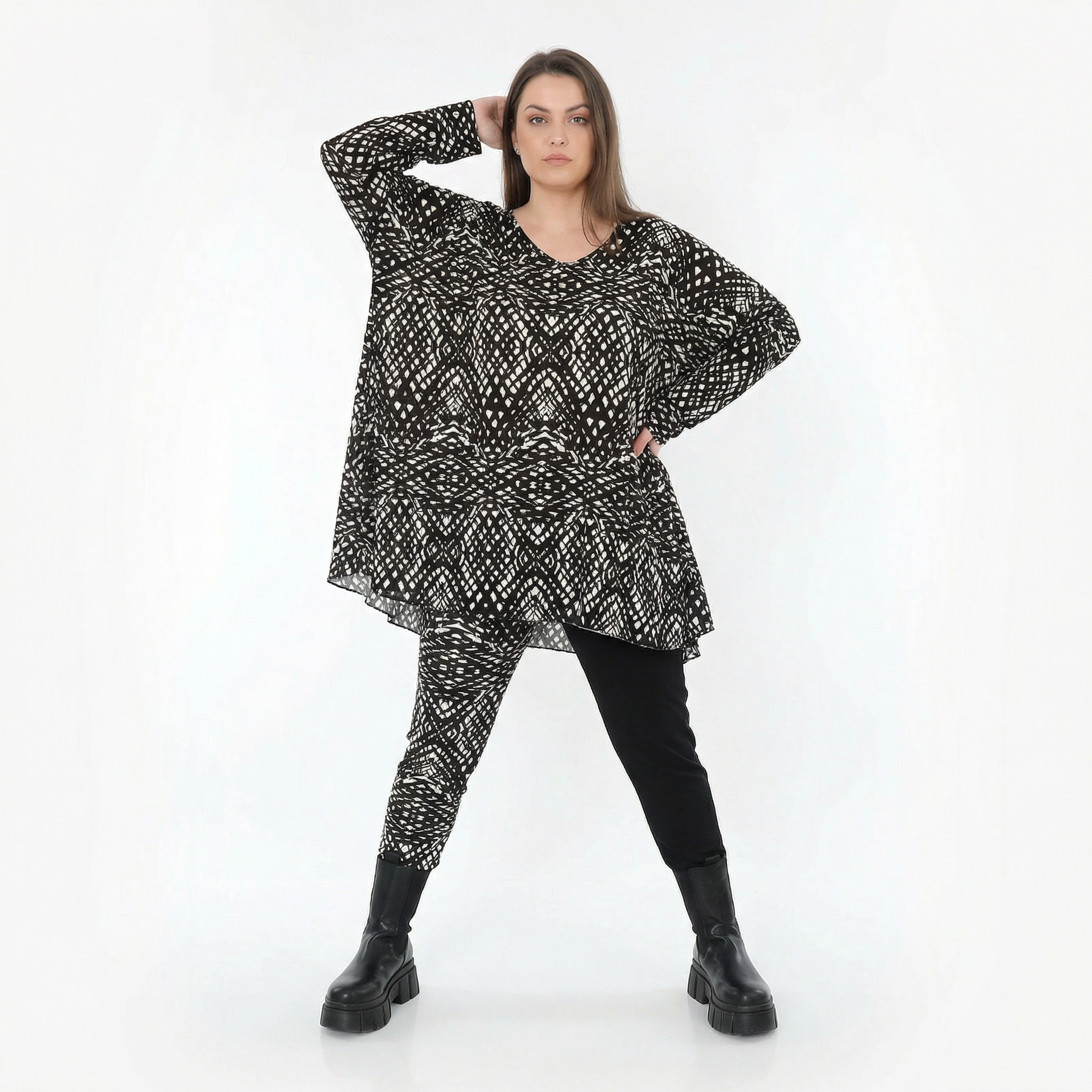  A-Form Bigshirt von AKH Fashion aus Viskose, 1560.00593, Schwarz/Weiß, Abstrakt, Ausgefallen