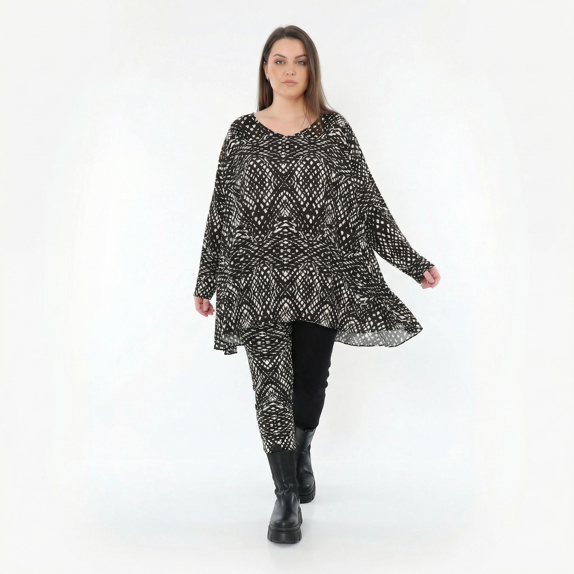  A-Form Bigshirt von AKH Fashion aus Viskose, 1560.00593, Schwarz/Weiß, Abstrakt, Ausgefallen