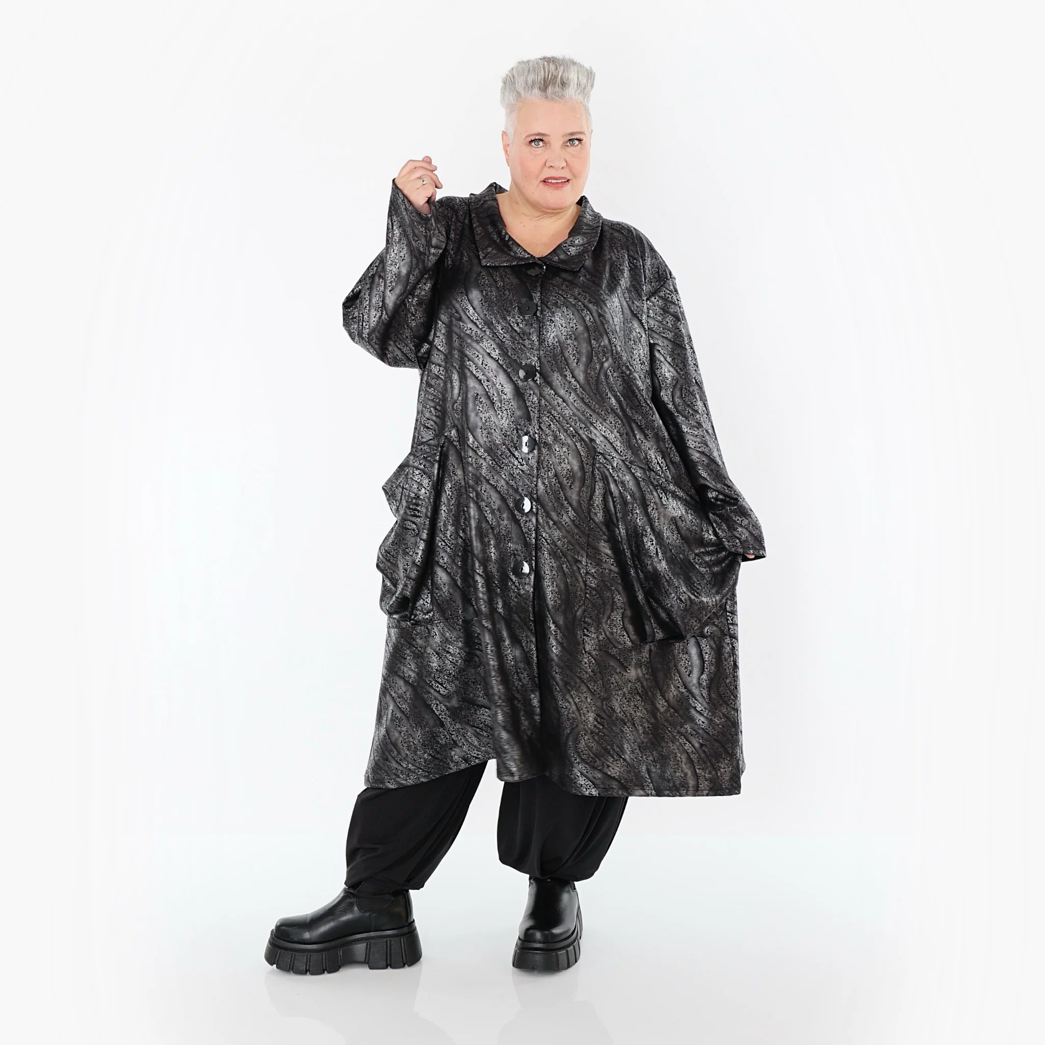  AKH Premium Mantel in gerader Form, aus Viskose, P1019.7153, Silber/Schwarz, Zebra, Schick