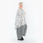  AKH Premium Bluse in Vokuhila-Form, aus Viskose, P107149, Weiß/Grau, Grafik, Ausgefallen