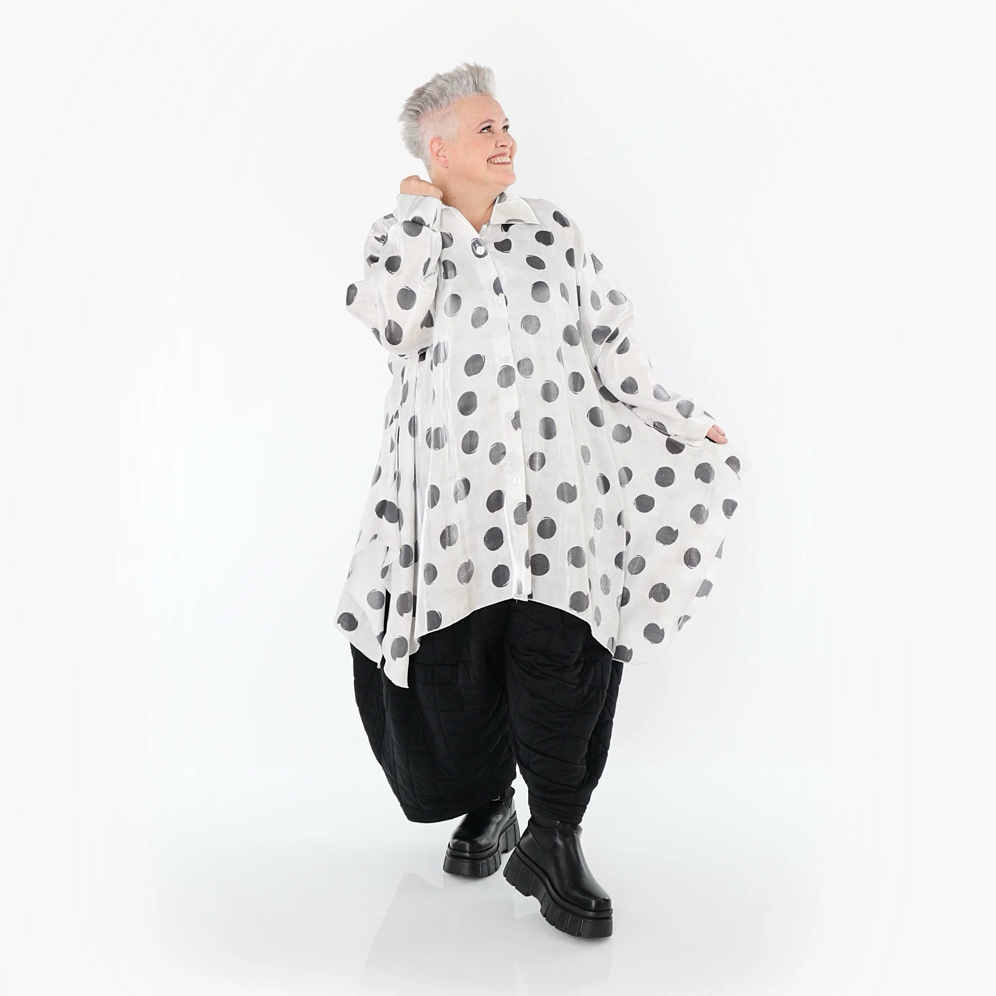  A-Form Bluse von AKH Premium aus Viskose, P1026.6917, Weiß/Grau, Punkte, Ausgefallen