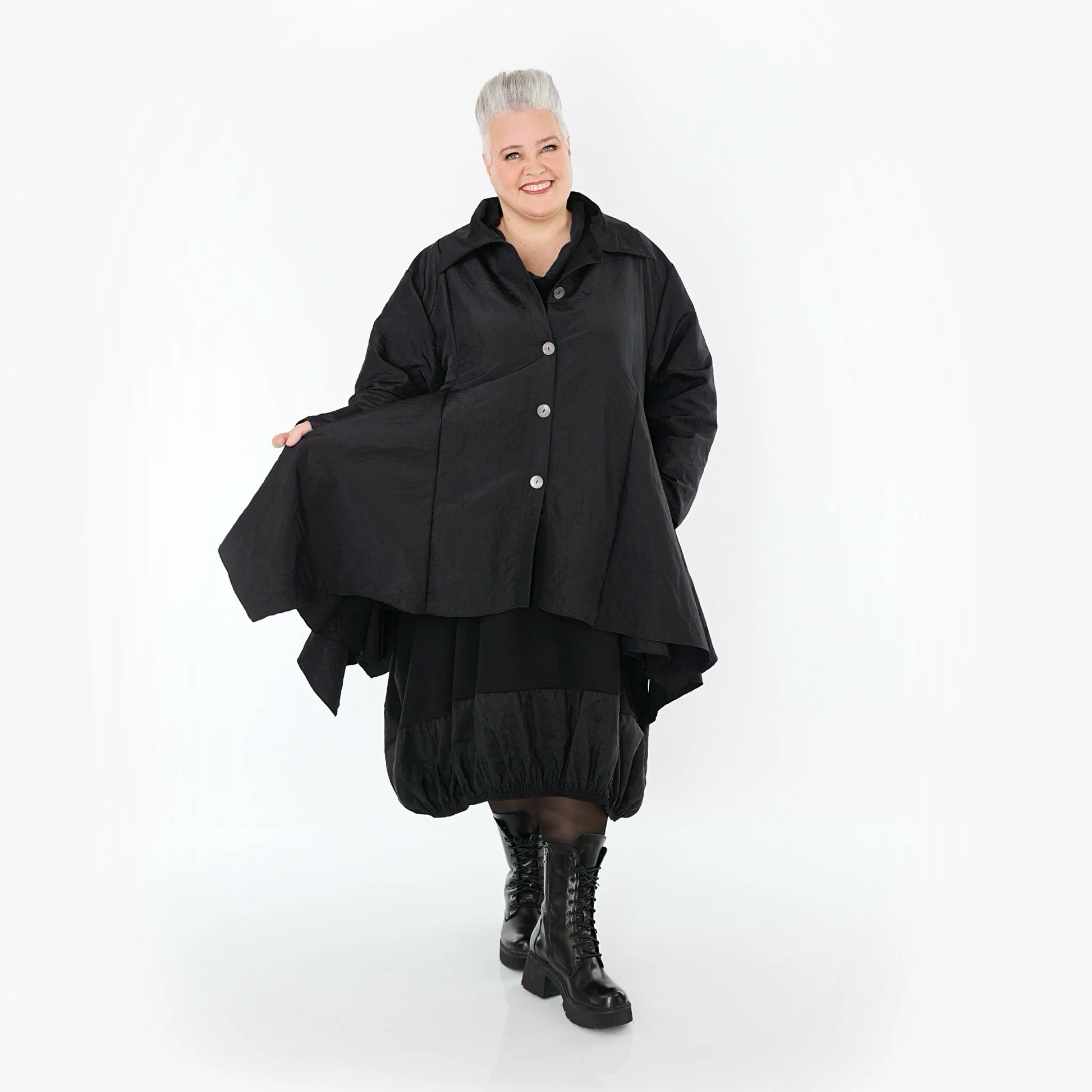  AKH Premium Jacke in Glocken-Form, aus Viskose, P107148, Schwarz, Ausgefallen, Zeitlos