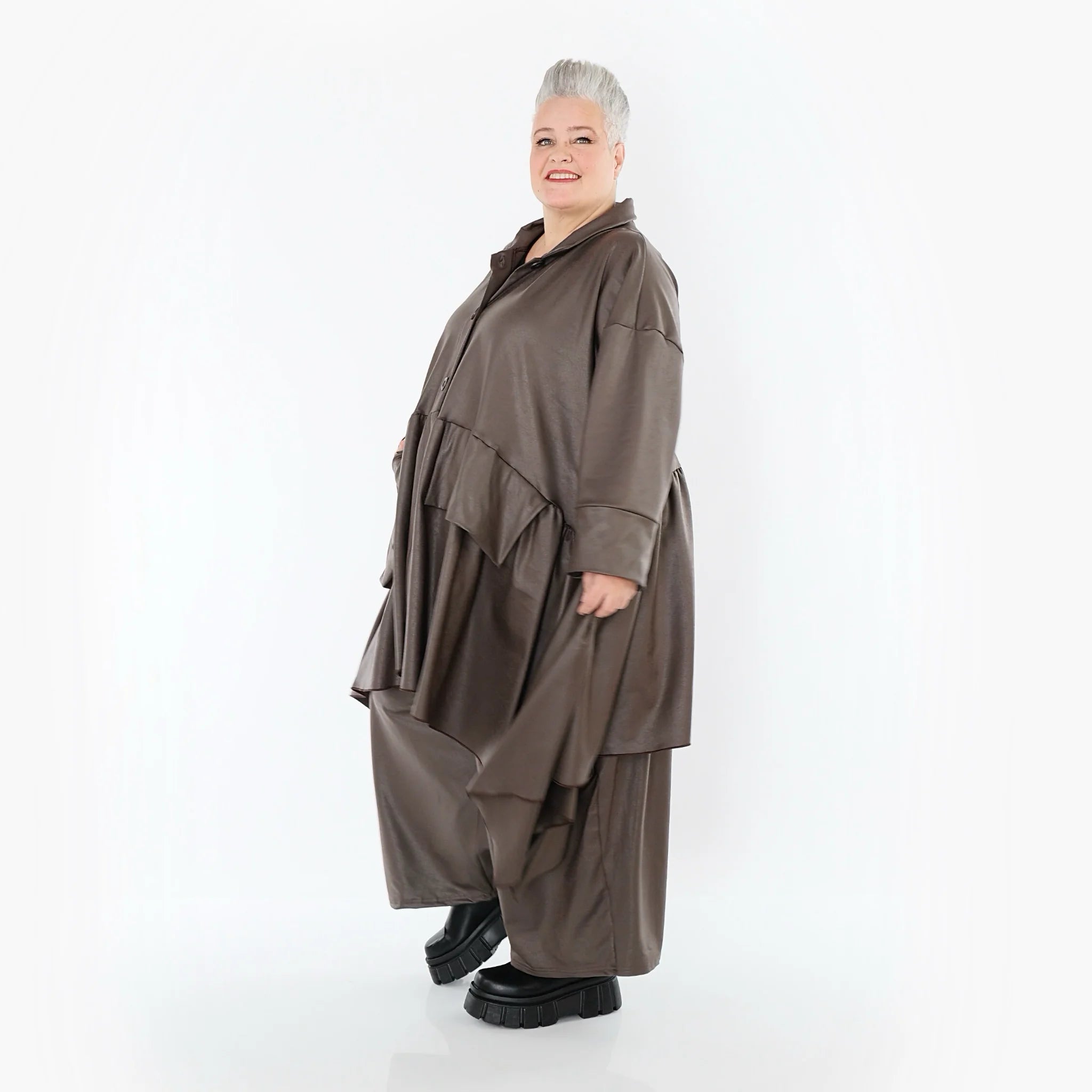 A-Form Jacke von AKH Premium aus Materialmix, P1027.7147, Braun, Ausgefallen, Zeitlos