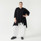 Schwarzes A-Form Kapuzenshirt Viskosejersey mit Dreiviertelarm Taschen Zipfelsaum weich