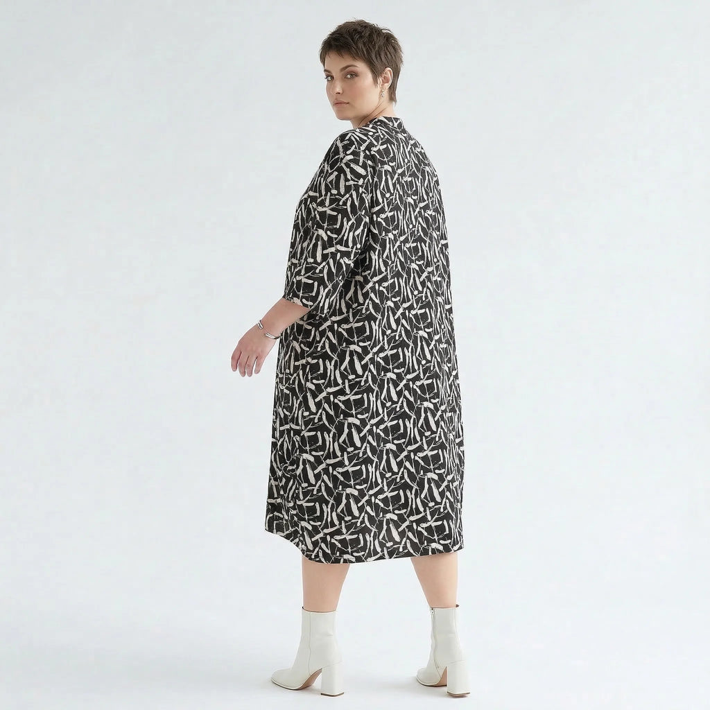 Stilvolles Ballon Kleid im ausgefallen legeren Lagenlook aus pflegeleichtem Stretchmaterial, Schwarz/Weiß