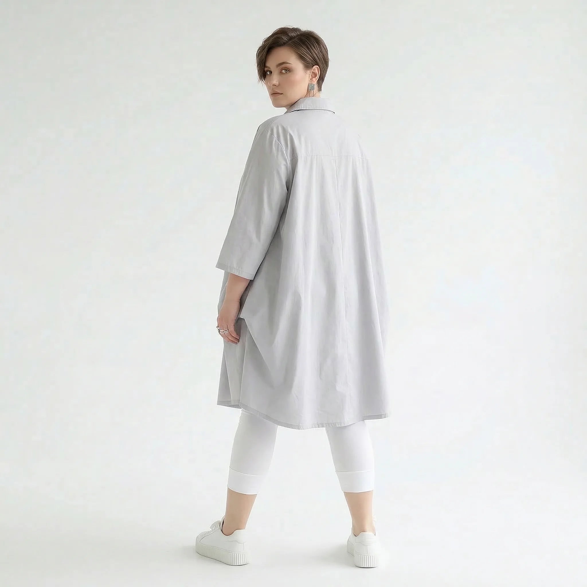 Elegante Glockenform Bluse im lässigen Lagenlook aus feiner, leicht luftiger Popeline, Grau