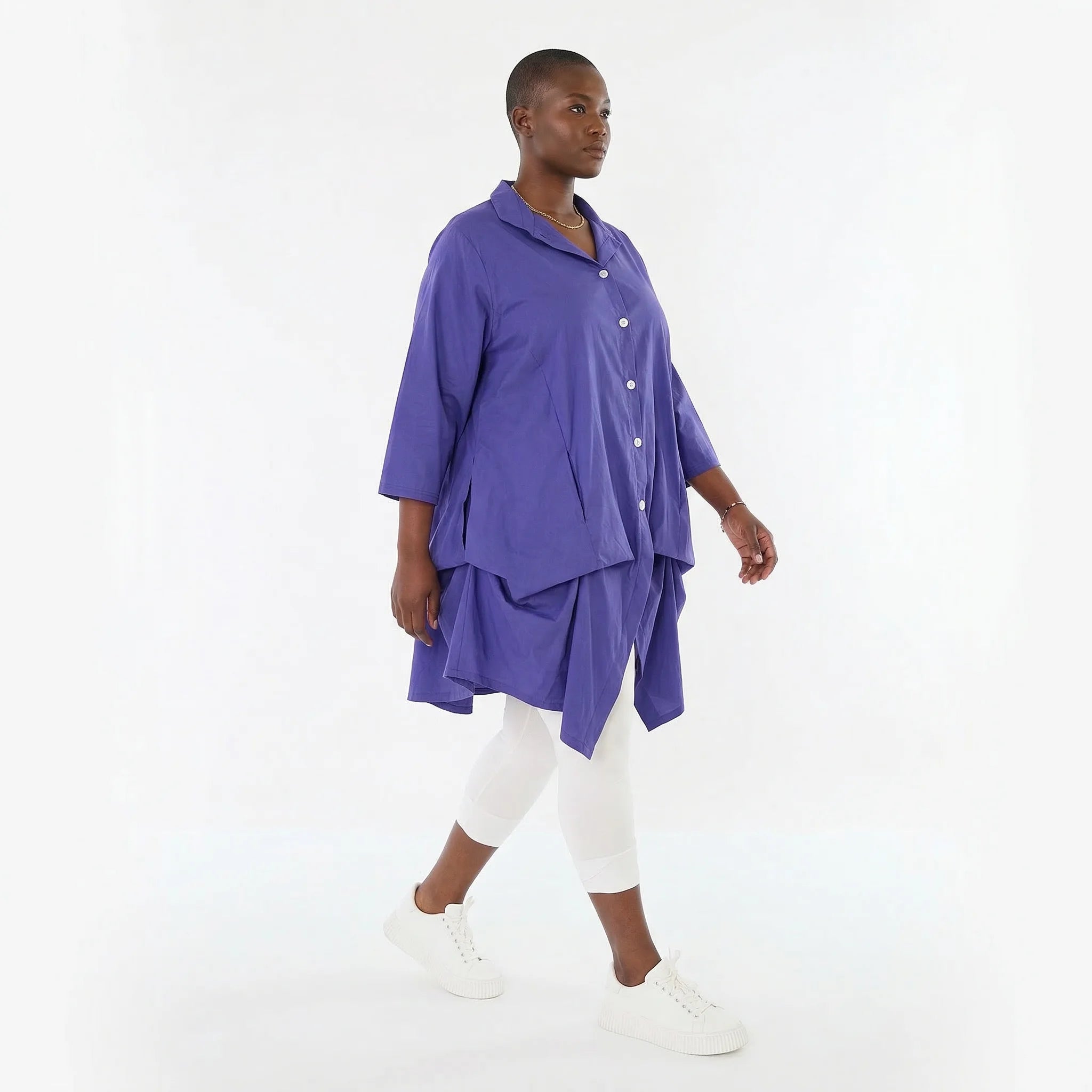 Legere Glockenform Bluse aus feiner Popeline mit raffiniertem Lagenlook und anpassbarer Raffung, Lila