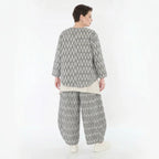 Lagenlook Jacke aus leichter Leinen Baumwolle mit ausgefallenem Zickzack Muster, Grau/Ecru