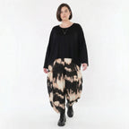 Ausgefallene Ballon Hose mit luftig leichtem Lagenlook und entspannter Passform, Batik, Schwarz/Beige