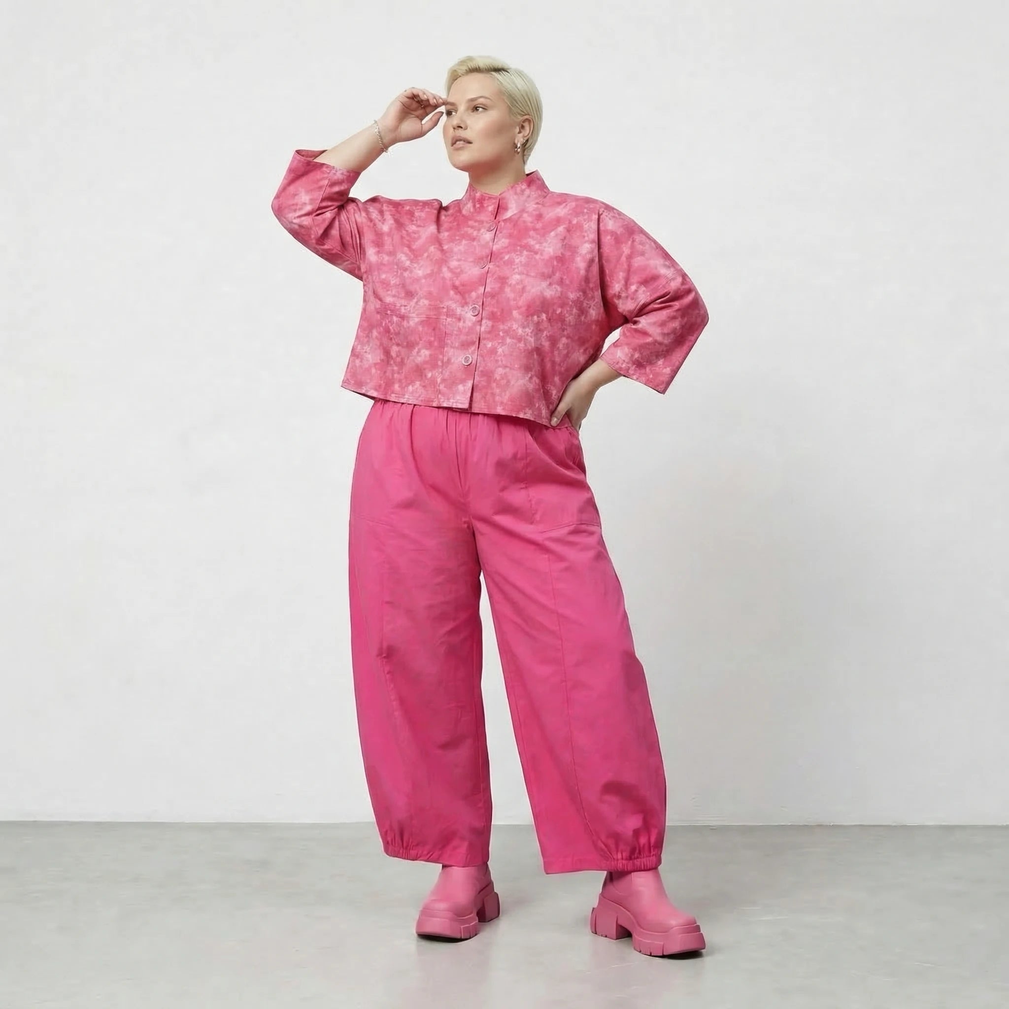 Stilvolle Oversize Jacke aus feiner, leichter Baumwolle im ausgefallenen Lagenlook, Batik, Fuchsia