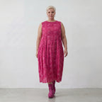 Luftiges Lagenlook Kleid aus feiner Baumwolle in ausgefallener Ballon Form mit Batik Muster, Fuchsia