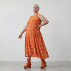 Luftiges Ballonkleid aus leichter Baumwoll-Popeline im ausgefallenen Lagenlook mit Batikmuster, Orange