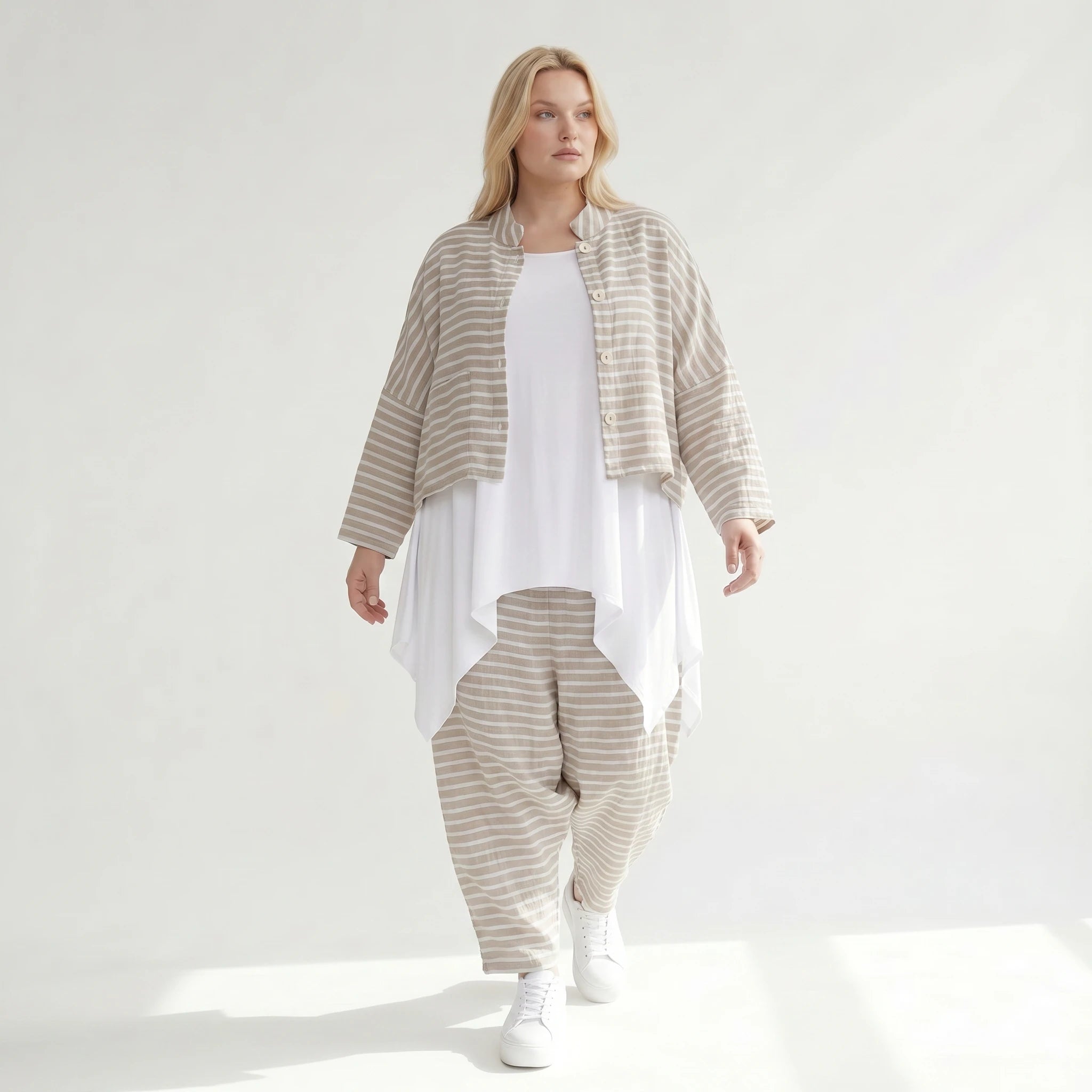 Stilvolle Oversize Jacke in lässigem Lagenlook mit leichter Leinen Optik und Streifen, Sand/Weiß