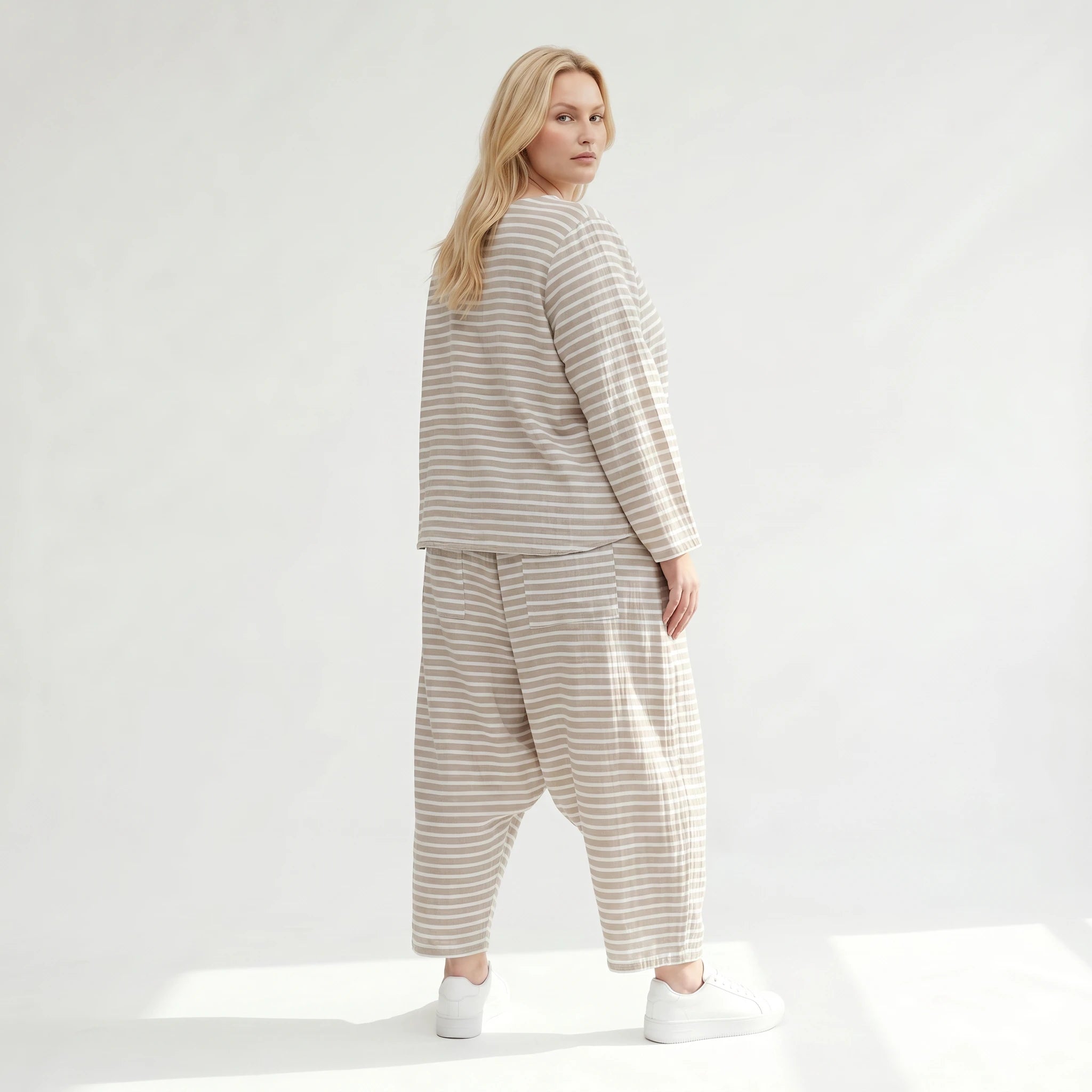 Luftig leichte Oversize Jacke im ausgefallenen Lagenlook mit zeitlosen Streifen, Sand/Weiß