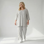 Stilvolle Lagenlook Hose aus weich fließendem Jersey im legeren Oversize Stil mit Streifen, Weiß/Grau