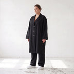 Schwarzer Oversize Mantel fliessend elastisch zeitlos leger sommerlich fuer Lagenlook