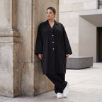 Schwarzer Oversize Mantel fliessend elastisch zeitlos leger sommerlich fuer Lagenlook