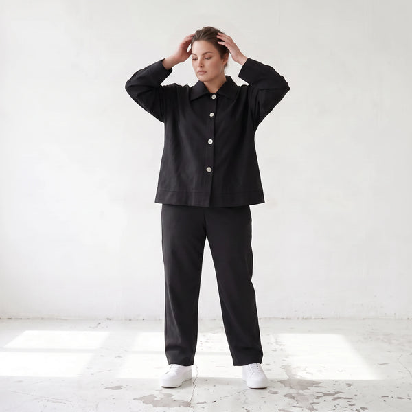 Schwarzer Oversize Blazer leger und zeitlos mit Stretchkomfort und Lagenlook cleanem Look