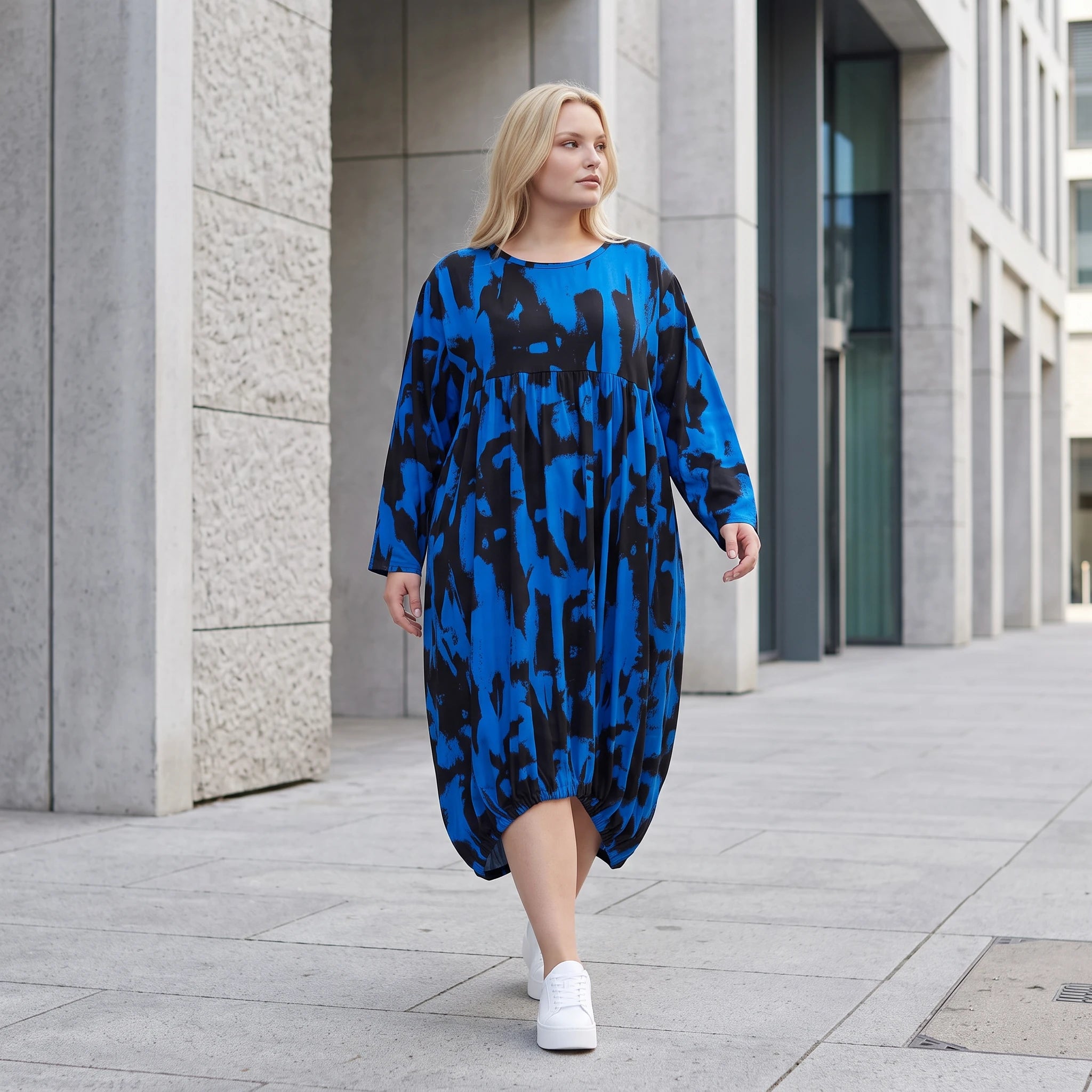 Damen Kleid Lagenlook Baumwolle Blau/Schwarz, Ballonform, Flügeltaschen, Oversize große Größen – Funky Diva